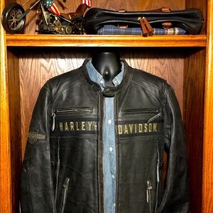 Men's Passing Link Triple Vent Leather Jacket